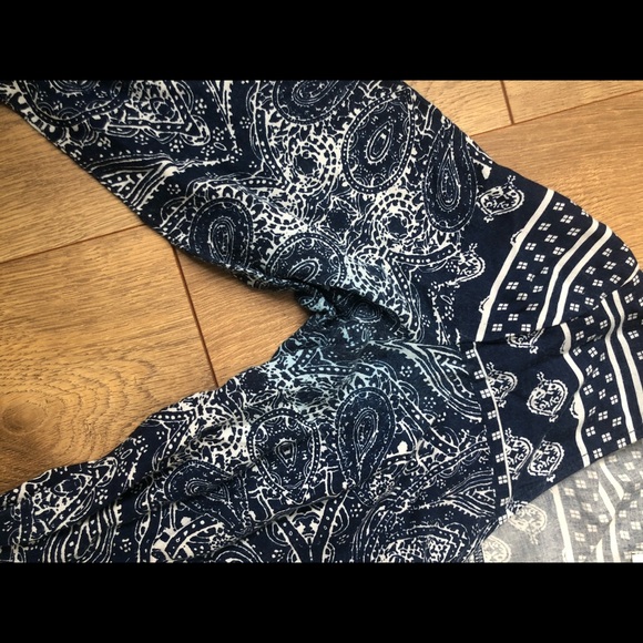 Tularosa Romper - Picture 4 of 6